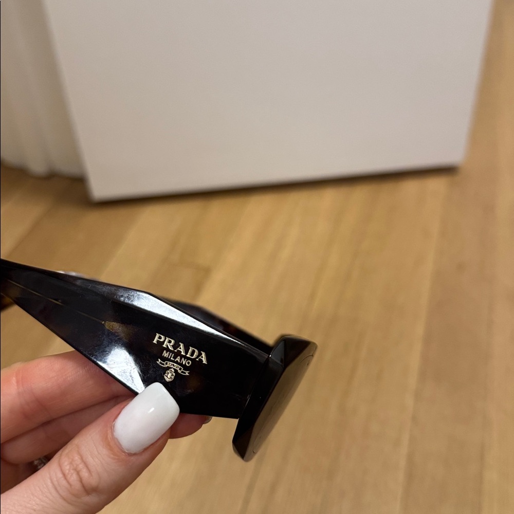 Prada Dark Brown Sunglasses 🕶️ - Picture 3 of 4